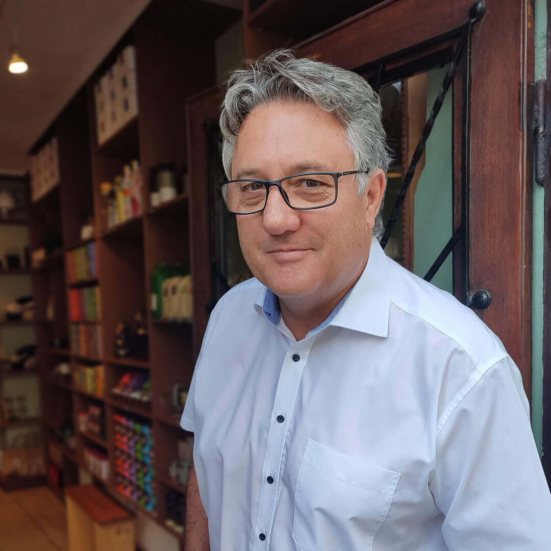 Kevin im IT-Team der TEEGALERIE