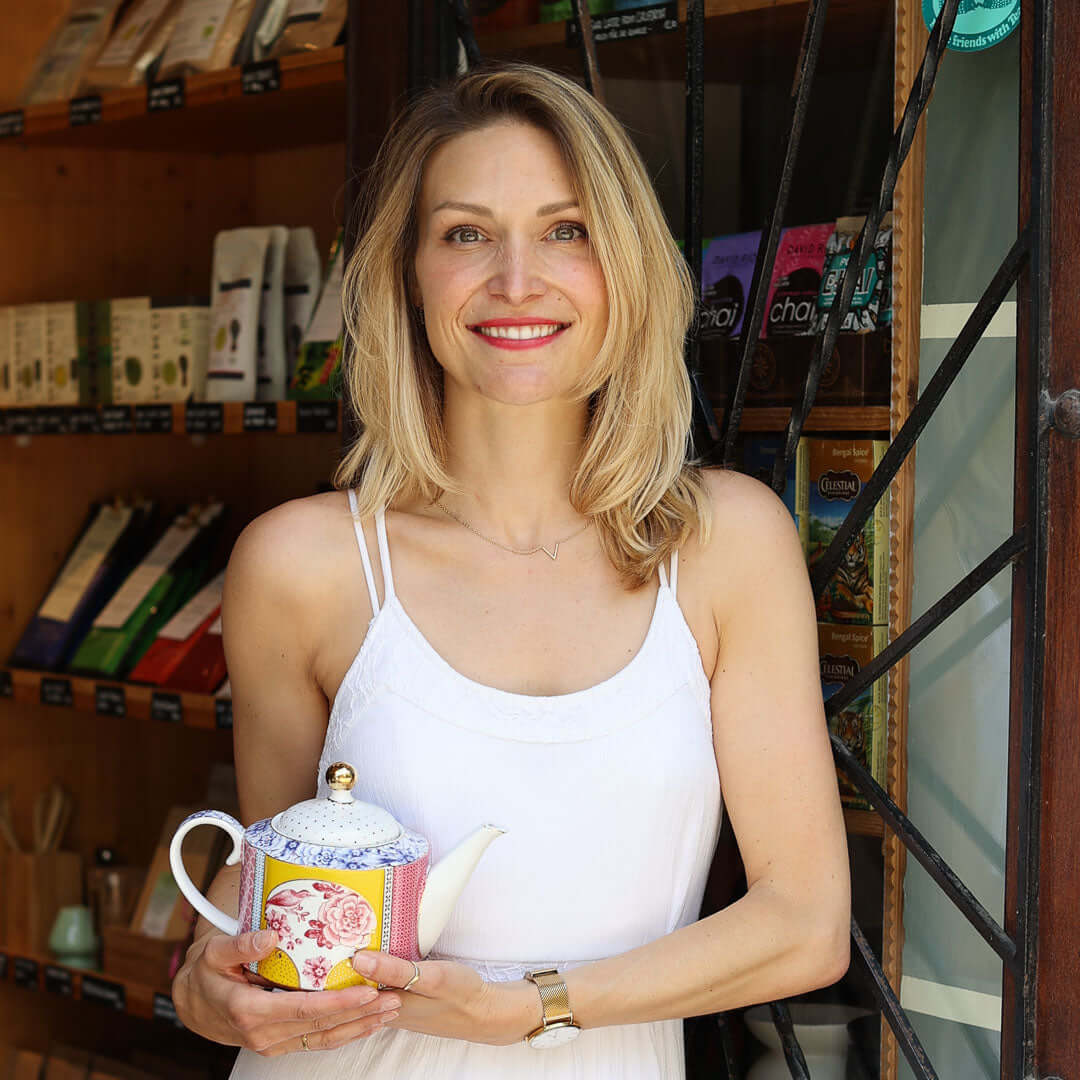 Inhaberin der TEEGALERIE Verena Dannapfel 